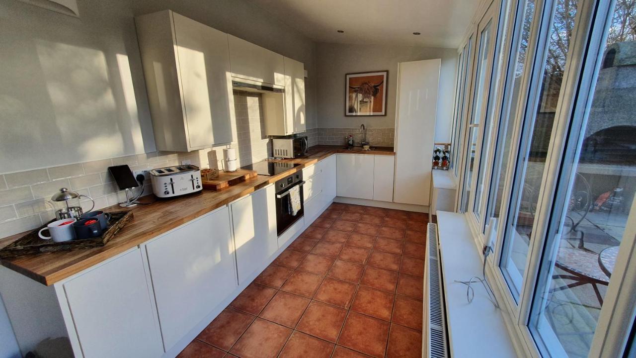 Holly Cottage, Hidden Gem In The Yorkshire Wolds Welton  Экстерьер фото